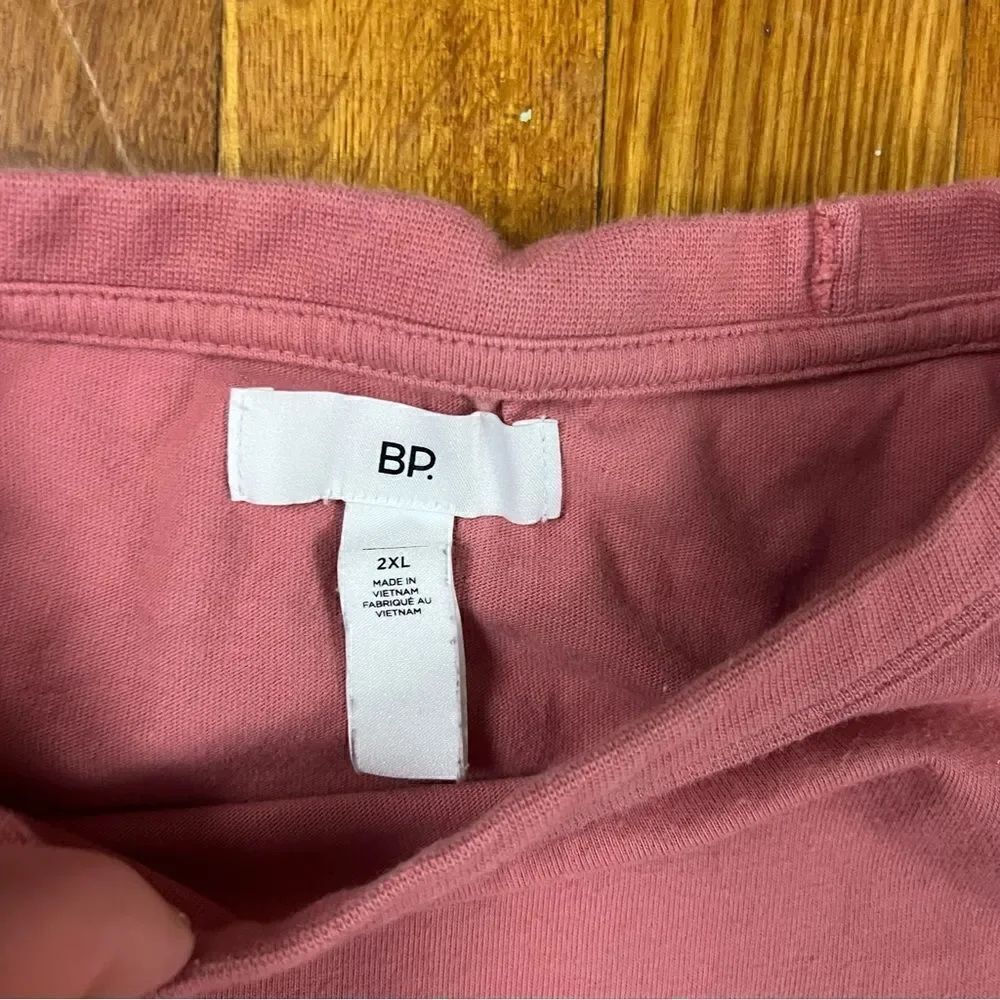 BP. Cotton Tee - Picture 2 of 6